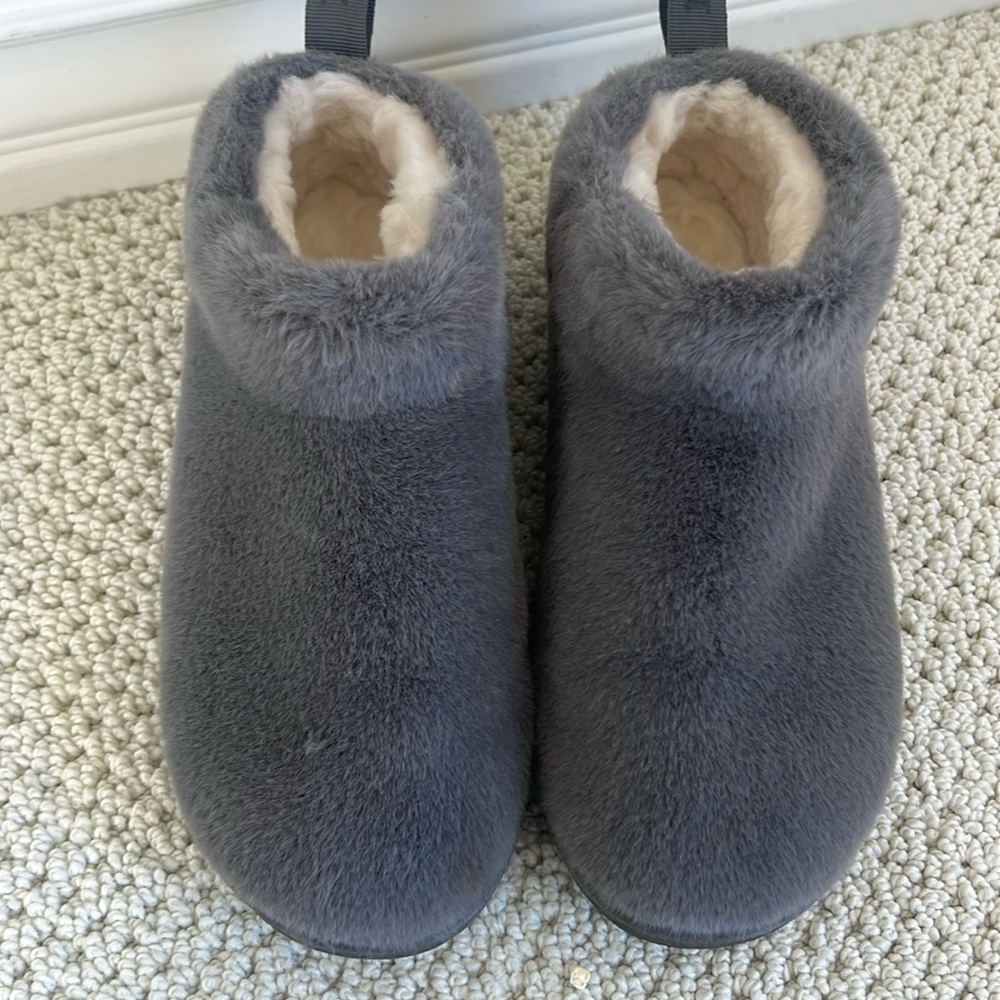 Shearling slippers shoes/boots